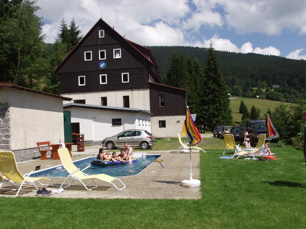 Hotel Flora Dolni Misecky Вітковіце Екстер'єр фото
